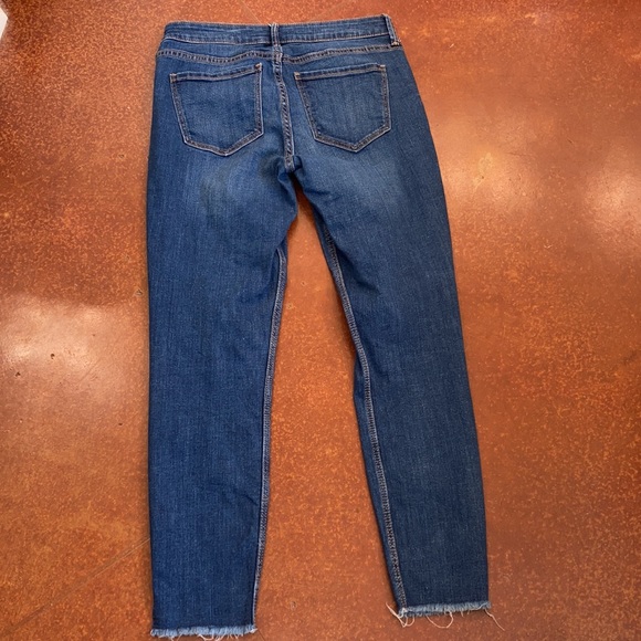 EUC Old Navy Women’s Rockstar Super Skinny Raw Hem Denim Jeans Sz 4 - Picture 8 of 12